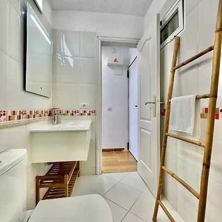 Torres De Yomely - M7c * Playa de las Americas (Tenerife)